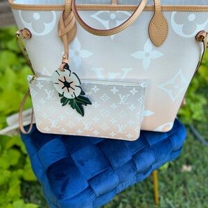 Louis Vuitton Cream and Tan Tote Bag